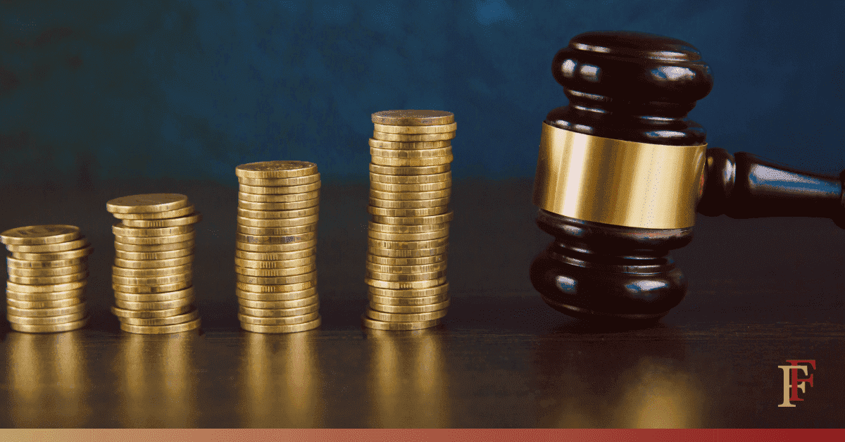 gavel and money symbolizing alimony in New York